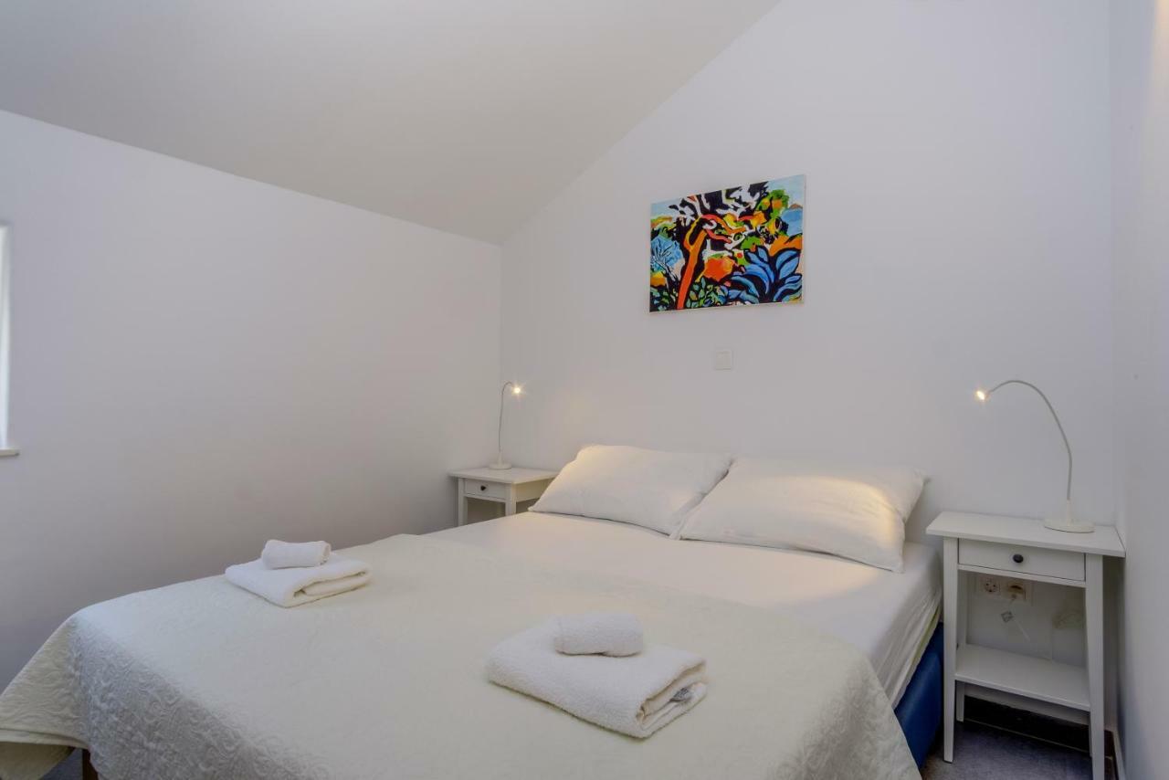 At In Osor, Cres Holiday home Osor